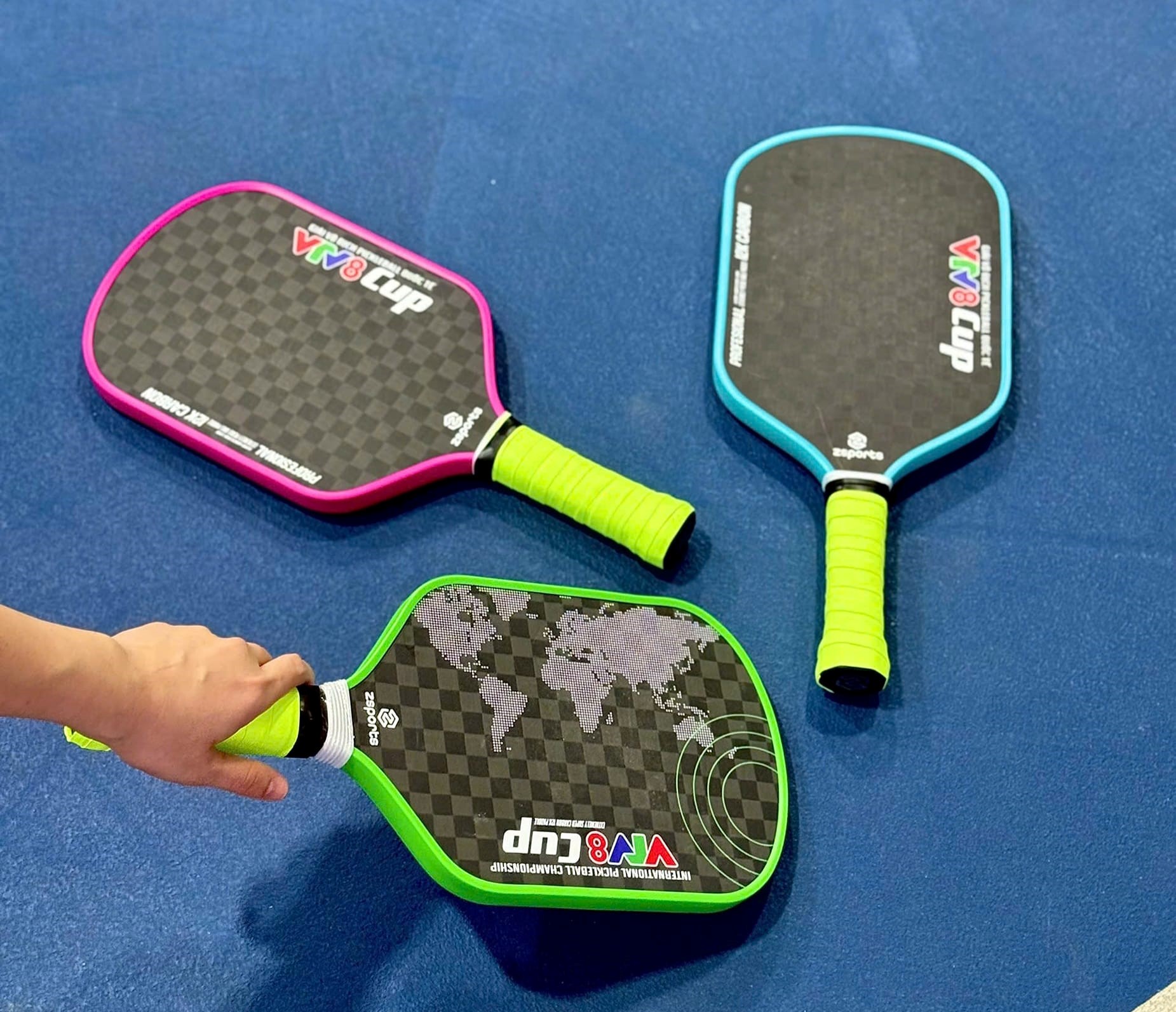 Vợt Pickleball VTV8 Carbon 12K Chính Hãng - Mặt Siêu Nhám (full box)